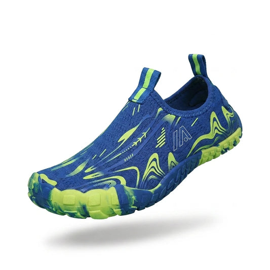 Alvidon AquaPrint Blau – Barfußschuhe Kinder, Seitenansicht im Studio, für Damen und Herren