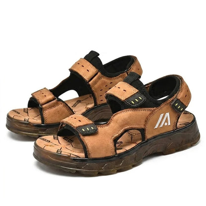 Alvidon BergTrek Camel – Barfußsandalen, Seitenansicht im Studio, für Damen und Herren