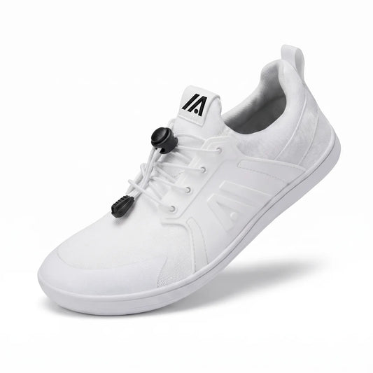 Alvidon BrezzaLite Weiß – Barfußschuhe, Seitenansicht im Studio, für Damen und Herren