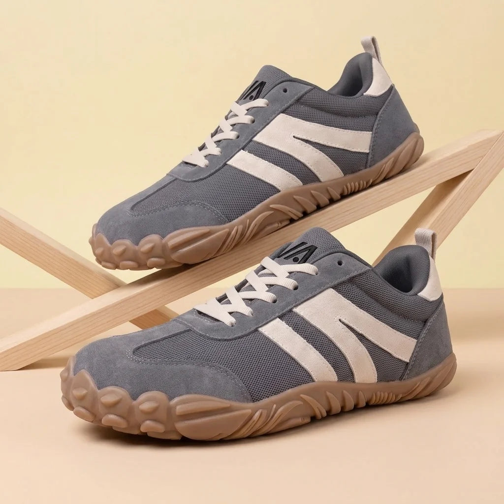 Alvidon RetroStride Dunkelgrau – Barfußschuhe, Detailaufnahme des gestickten Alvidon-Logos, für Damen und Herren