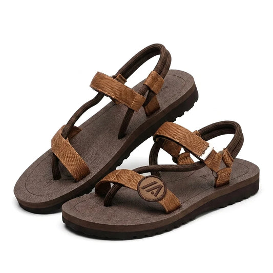 Alvidon SommerPur Braun – Barfußsandalen, Seitenansicht im Studio, für Damen und Herren