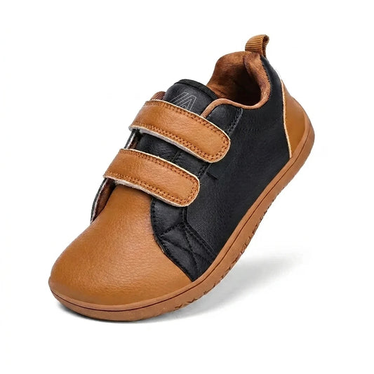 Alvidon StadtKid Camel – Barfußschuhe Kinder, Seitenansicht im Studio, für Damen und Herren
