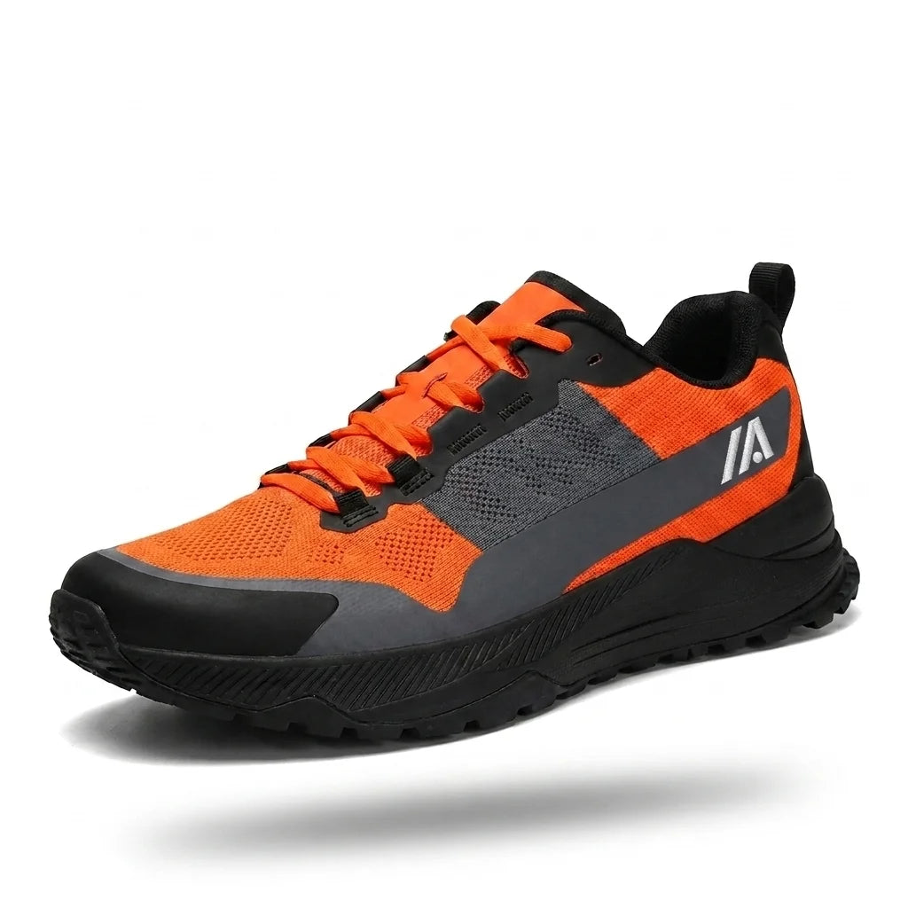 Alvidon TrailBolt Orange – leichte Laufschuhe, Seitenansicht mit gesticktem Alvidon-Logo, Barfußschuhe für Damen und Herren