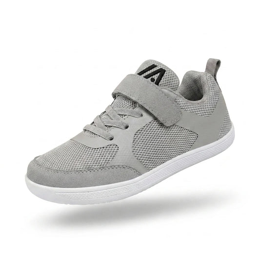 Alvidon WeichStep Grau – Barfußschuhe Kinder, Seitenansicht im Studio, für Damen und Herren